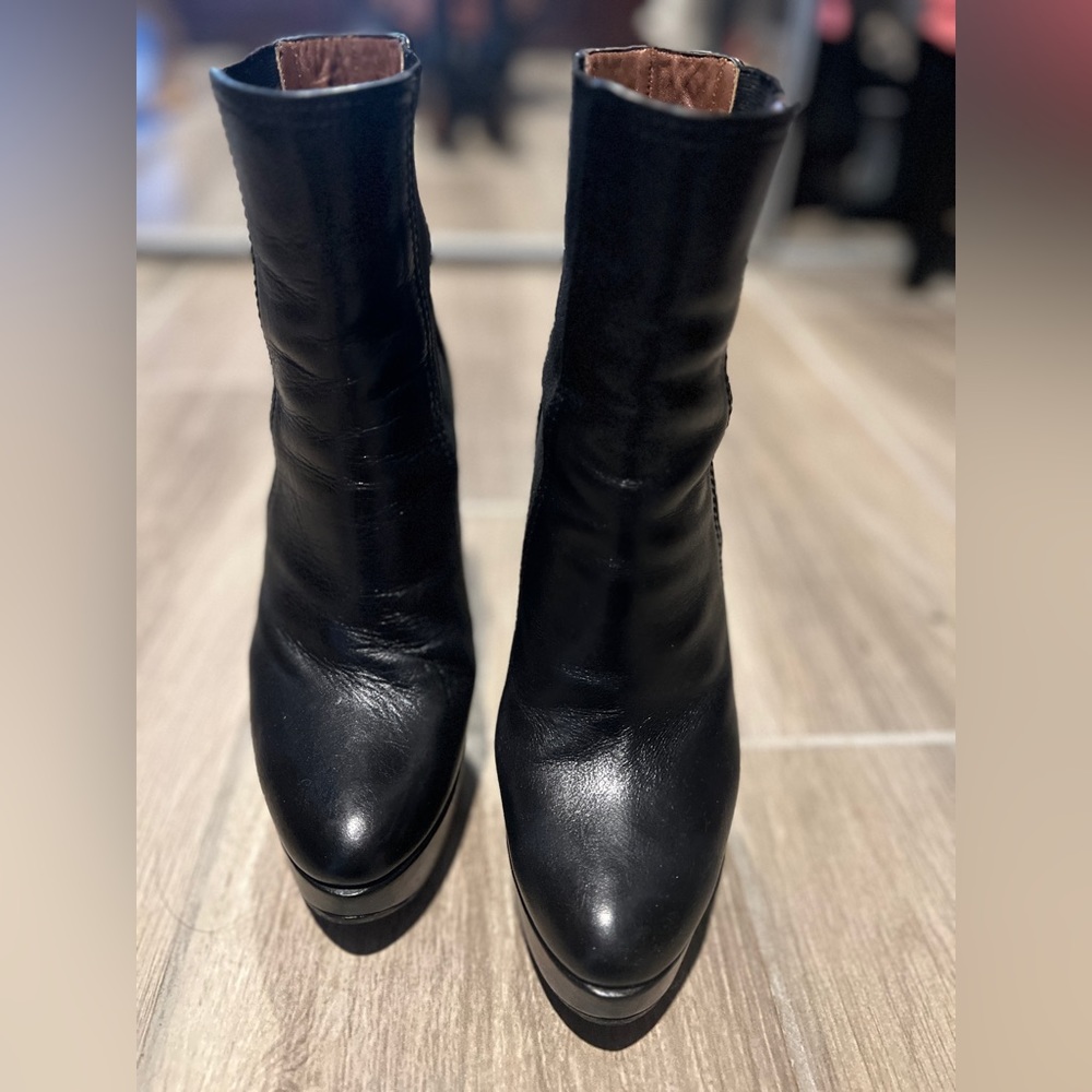 Barbara Bui platform ankle boots Size 8 US/38 EU